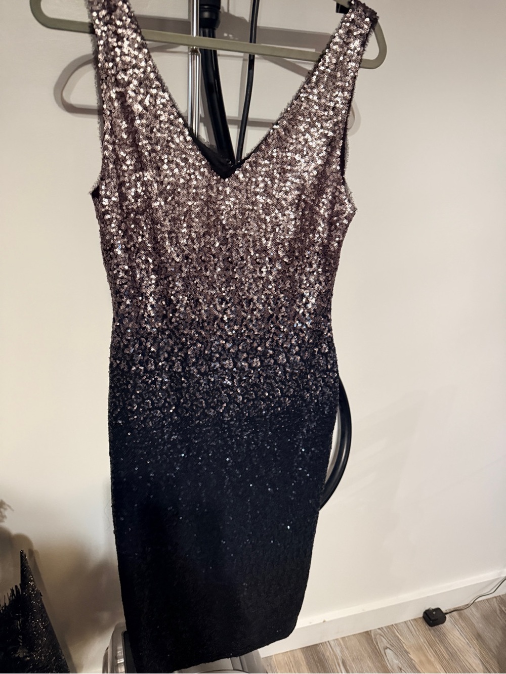 RACHEL Rachel Roy Sequin Ombre V-Neck Midi Dress - Silver & Black